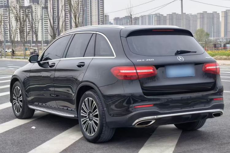 Used Mercedes-Benz GLC 2018 Facelifted GLC 260 4MATIC Dynamic Edition Exterior 6