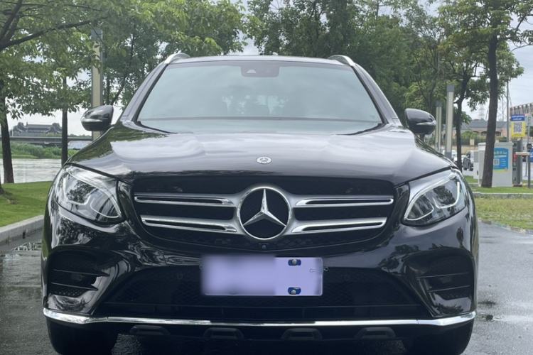 Used Mercedes-Benz GLC 2018 Facelift GLC 260 4MATIC Luxury Edition Exterior 7