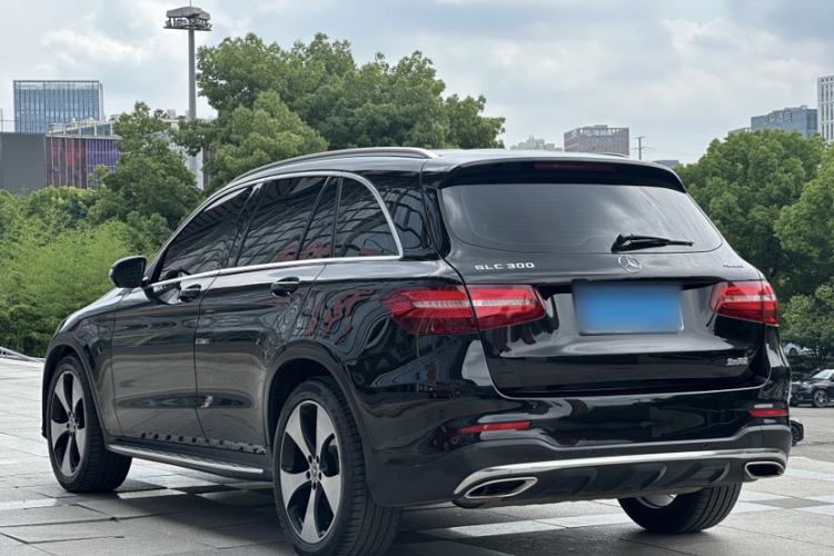 Used Mercedes-Benz GLC 2018 Refreshed GLC 300 4MATIC Dynamic Edition Exterior 7