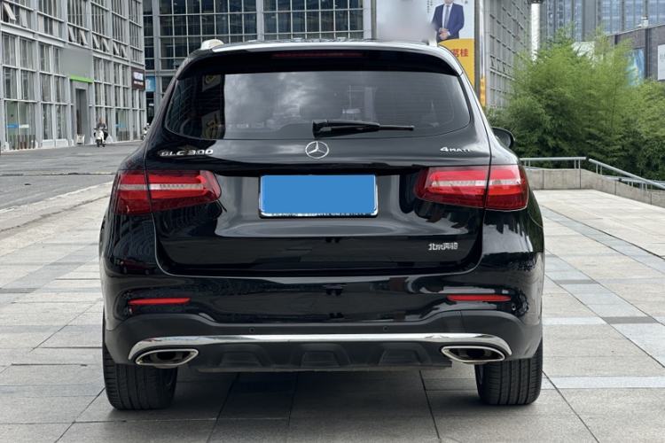 Used Mercedes-Benz GLC 2018 Refreshed GLC 300 4MATIC Dynamic Edition Exterior 8