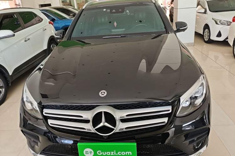 Used Mercedes-Benz GLC 2018 Refreshed GLC 300 4MATIC Dynamic Edition Front