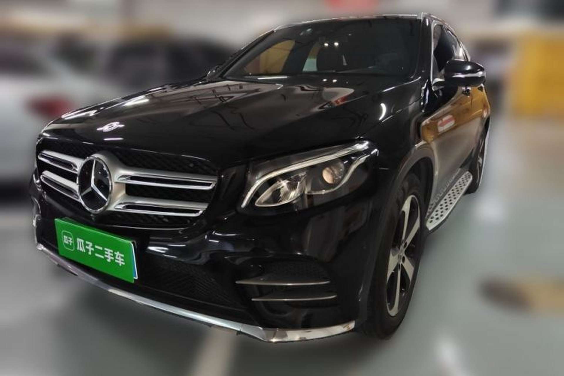 Used Mercedes-Benz GLC 2018 GLC 260 4MATIC Luxury Model Front Left 45 Deg