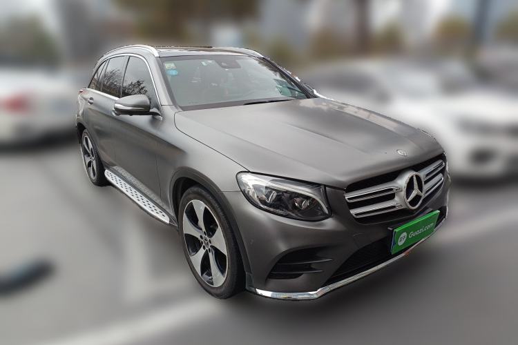 Used Mercedes-Benz GLC 2018 GLC 300 4MATIC Sport Edition Front Right 45 Deg