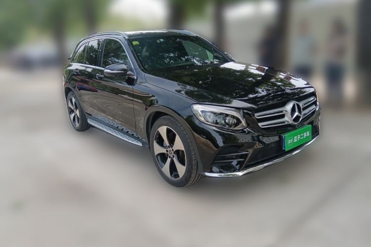 Used Mercedes-Benz GLC 2018 GLC 300 4MATIC Sport Edition Front Right 45 Deg