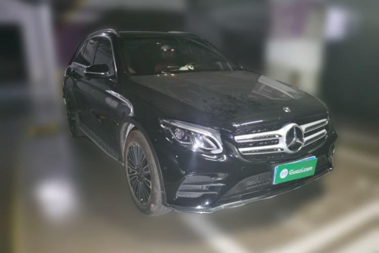 Used Mercedes-Benz GLC 2018 Facelifted GLC 260 4MATIC Dynamic Edition Front Right 45 Deg
