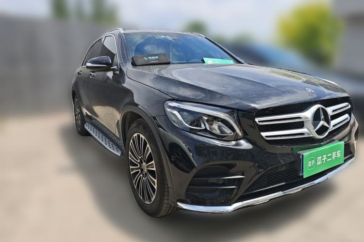Used Mercedes-Benz GLC 2018 Facelifted GLC 260 4MATIC Dynamic Edition Front Right 45 Deg