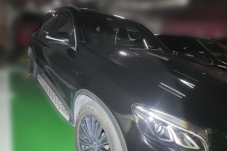 Used Mercedes-Benz GLC 2018 GLC 260 4MATIC Dynamic Edition Front Right 45 Deg