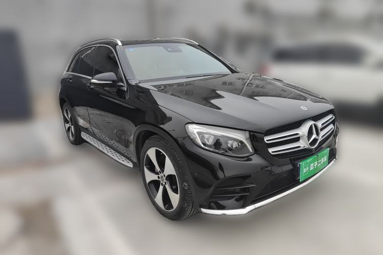 Used Mercedes-Benz GLC 2018 GLC 300 4MATIC Sport Edition Front Right 45 Deg