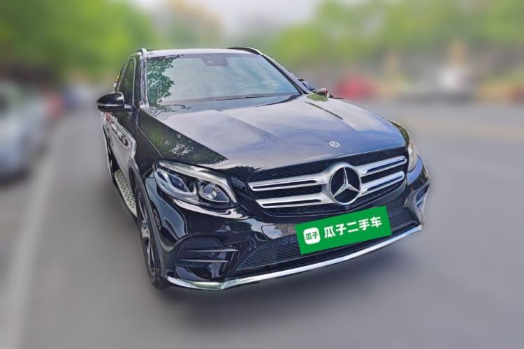 Used Mercedes-Benz GLC 2018 Facelifted GLC 260 4MATIC Dynamic Edition Front Right 45 Deg