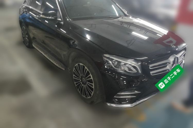 Used Mercedes-Benz GLC 2018 Facelifted GLC 260 4MATIC Dynamic Edition Front Right 45 Deg