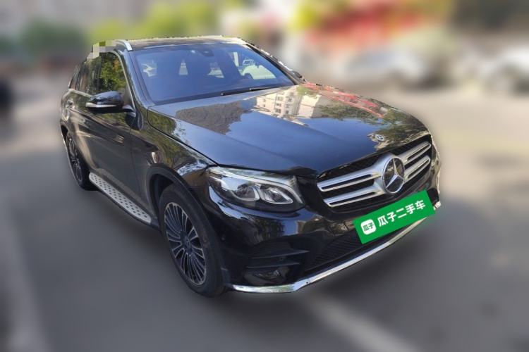 Used Mercedes-Benz GLC 2018 Facelifted GLC 260 4MATIC Dynamic Edition Front Right 45 Deg