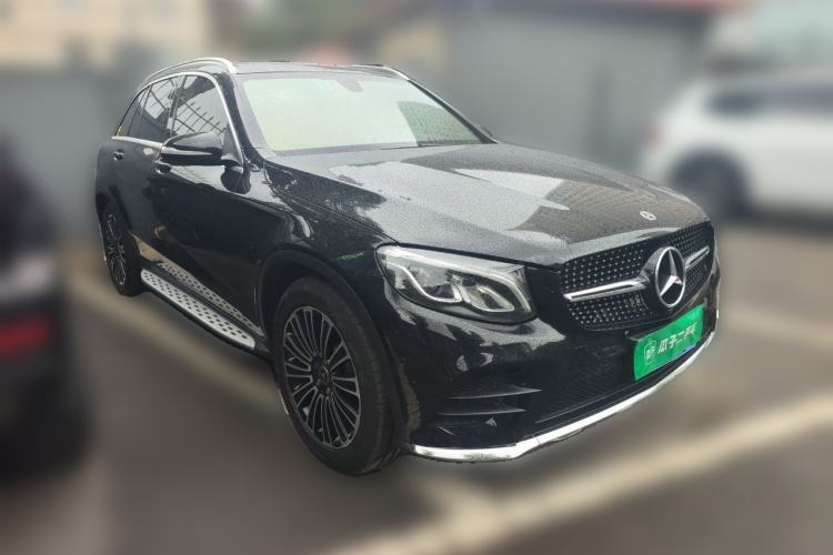 Used Mercedes-Benz GLC 2018 Facelifted GLC 260 4MATIC Dynamic Edition Front Right 45 Deg