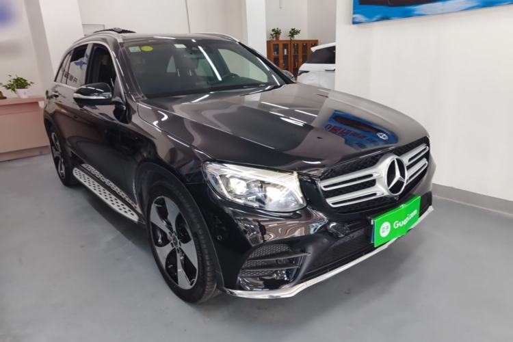 Used Mercedes-Benz GLC 2018 GLC 300 4MATIC Sport Edition Front Right 45 Deg