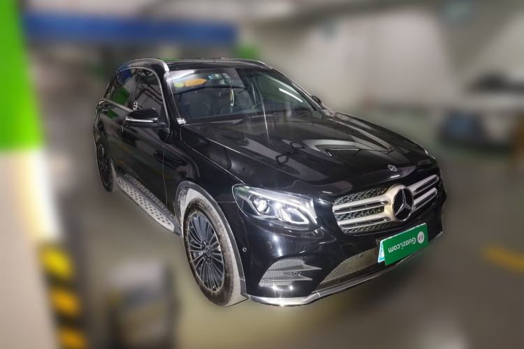Used Mercedes-Benz GLC 2018 GLC 260 4MATIC Dynamic Edition Front Right 45 Deg
