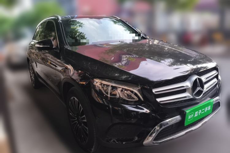 Used Mercedes-Benz GLC 2018 Facelift GLC 200 4MATIC Front Right 45 Deg