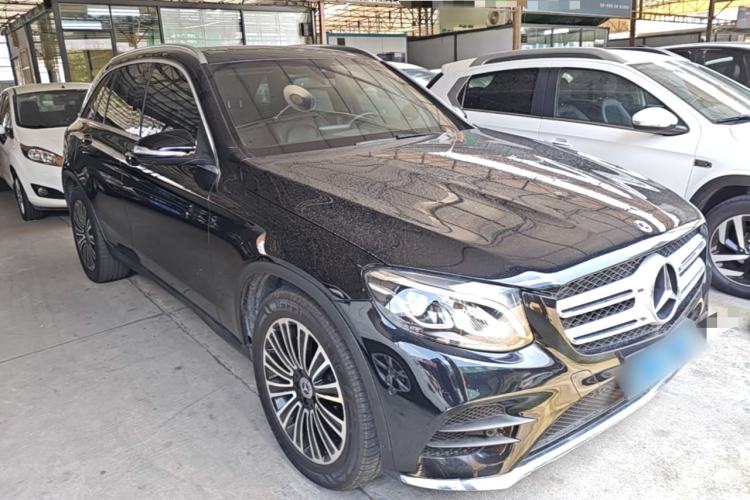 Used Mercedes-Benz GLC 2018 Facelifted GLC 260 4MATIC Dynamic Edition Front Right 45 Deg