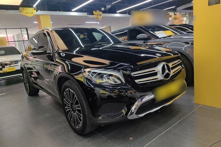 Used Mercedes-Benz GLC 2018 Facelift GLC 200 4MATIC Front Right 45 Deg
