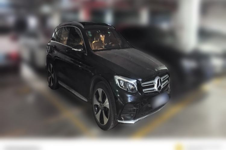 Used Mercedes-Benz GLC 2018 GLC 300 4MATIC Sport Edition Front Right 45 Deg