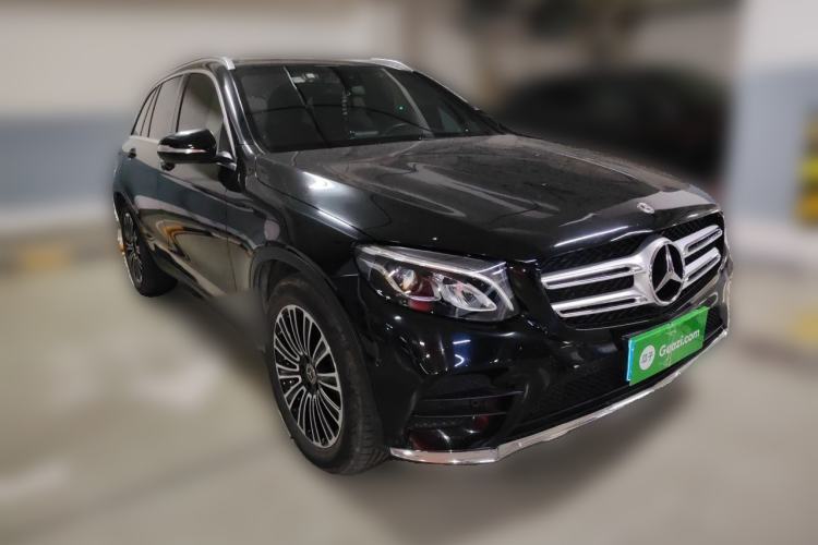 Used Mercedes-Benz GLC 2018 Facelifted GLC 260 4MATIC Dynamic Edition Front Right 45 Deg