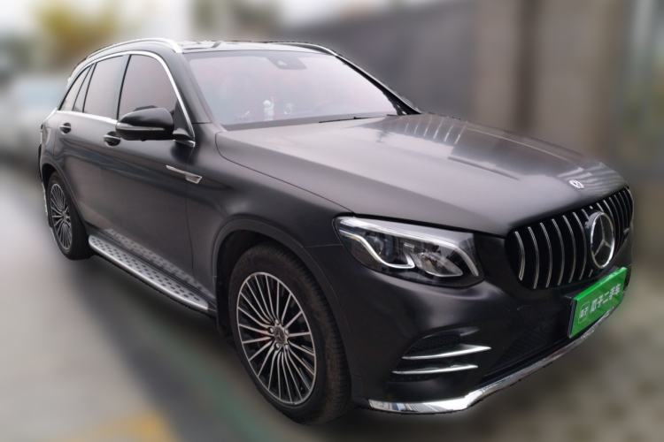 Used Mercedes-Benz GLC 2018 Facelift GLC 260 4MATIC Luxury Edition Front Right 45 Deg