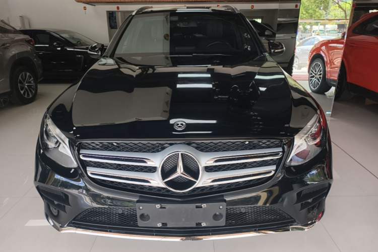 Used Mercedes-Benz GLC 2018 Facelifted GLC 260 4MATIC Dynamic Edition Front