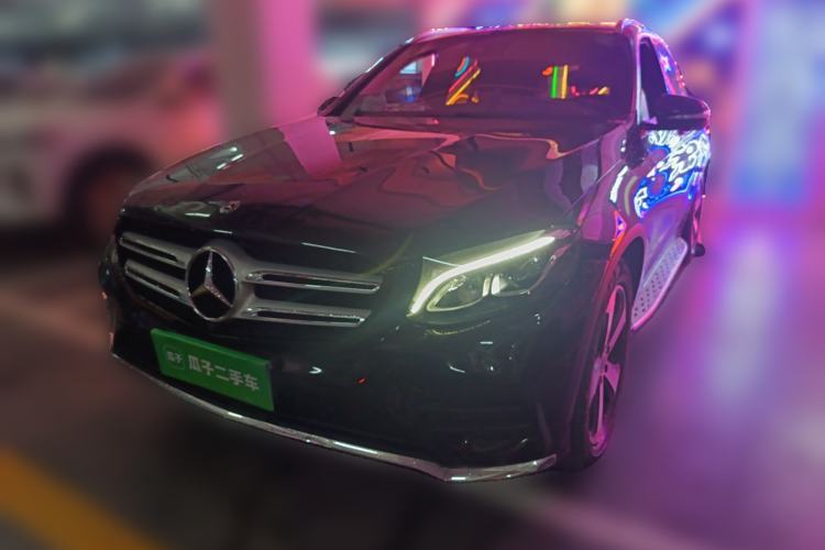 Ojetý Mercedes-Benz GLC 2018 GLC 260 4MATIC Luxury Model Guazi used car, China used car export, Used car for sale, Used cars, Cheapest cars for sale