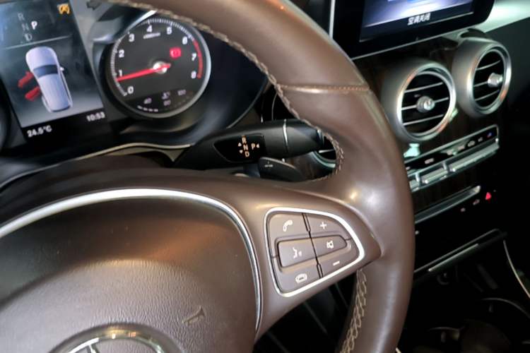 Used Mercedes-Benz GLC 2018 GLC 260 4MATIC Luxury Model Gear Lever