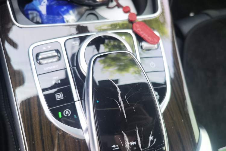 Used Mercedes-Benz GLC 2018 GLC 260 4MATIC Dynamic Edition Gear Lever