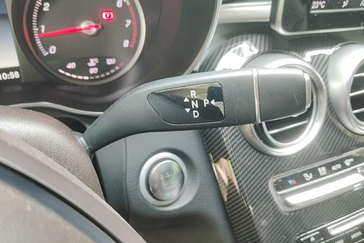 Used Mercedes-Benz GLC 2018 Facelift GLC 200 4MATIC Gear Lever