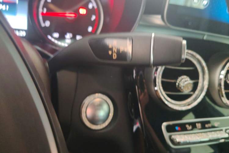 Used Mercedes-Benz GLC 2018 GLC 200 4MATIC Gear Lever
