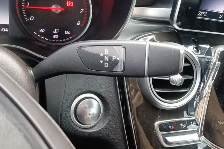 Used Mercedes-Benz GLC 2018 Facelifted GLC 260 4MATIC Dynamic Edition Gear Lever