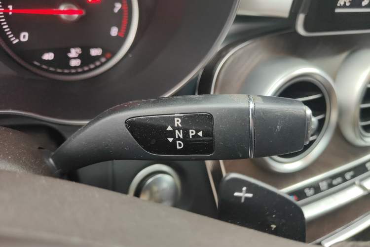 Used Mercedes-Benz GLC 2018 GLC 300 4MATIC Sport Edition Gear Lever