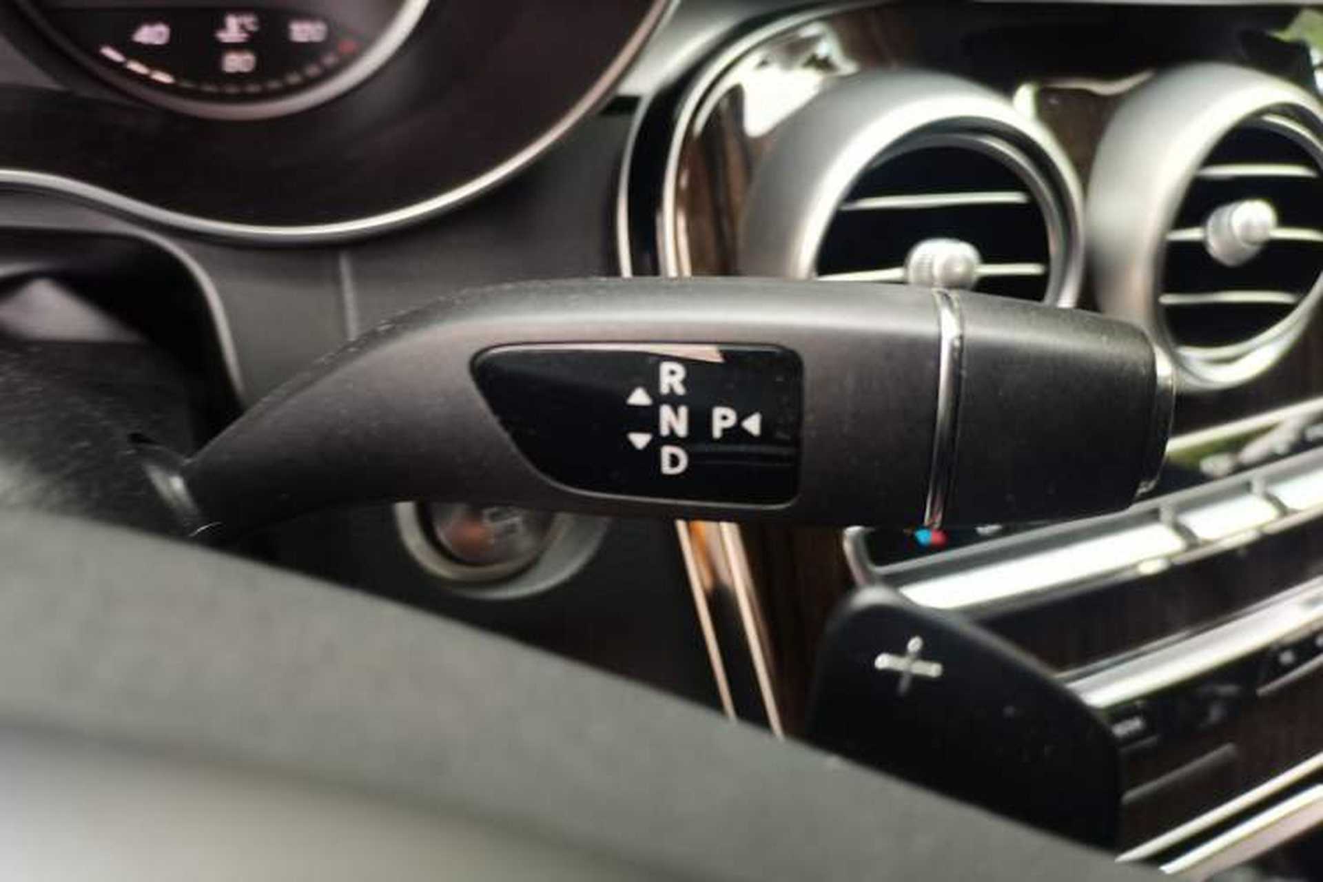 Used Mercedes-Benz GLC 2018 GLC 260 4MATIC Dynamic Edition Gear Lever