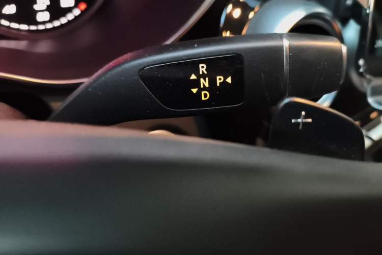 Used Mercedes-Benz GLC 2018 Facelift GLC 200 4MATIC Gear Lever