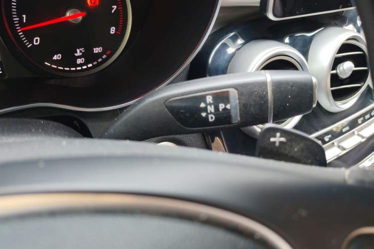 Used Mercedes-Benz GLC 2018 Facelift GLC 200 4MATIC Gear Lever