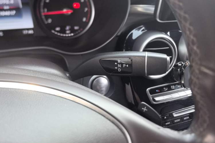 Used Mercedes-Benz GLC 2018 Facelift GLC 200 4MATIC Gear Lever