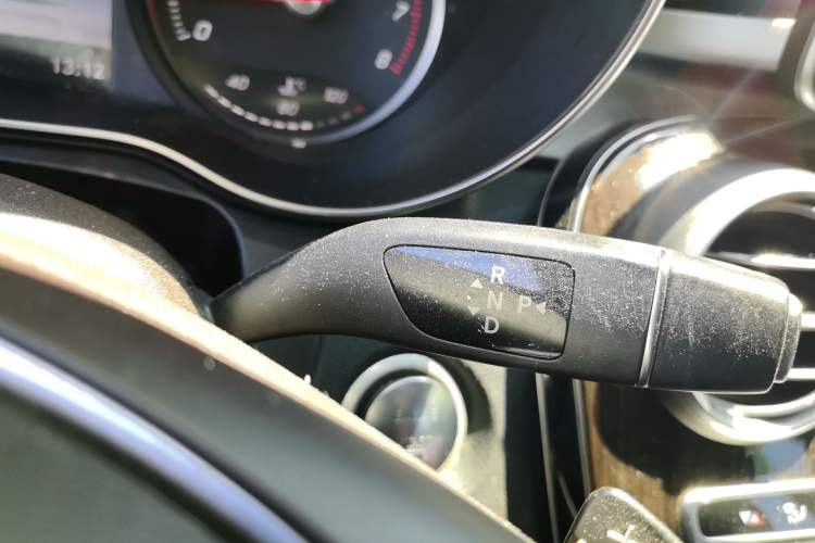 Used Mercedes-Benz GLC 2018 GLC 260 4MATIC Dynamic Edition Gear Lever