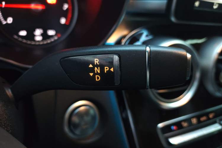 Used Mercedes-Benz GLC 2018 GLC 260 4MATIC Luxury Model Gear Lever