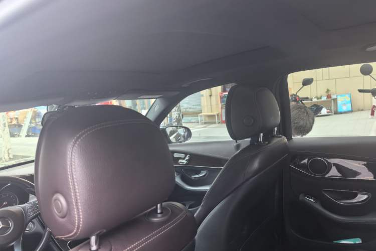 Used Mercedes-Benz GLC 2018 Facelifted GLC 260 4MATIC Dynamic Edition Headliner