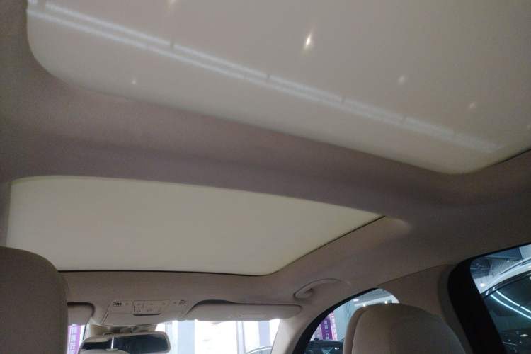 Used Mercedes-Benz GLC 2018 GLC 300 4MATIC Sport Edition Headliner