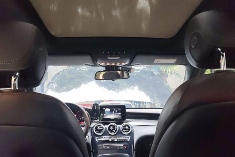 Used Mercedes-Benz GLC 2018 Facelift GLC 200 4MATIC Headliner