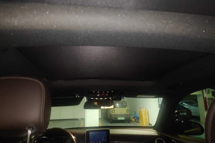 Used Mercedes-Benz GLC 2018 GLC 260 4MATIC Luxury Model Headliner