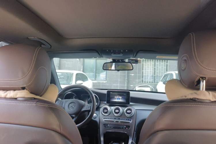 Used Mercedes-Benz GLC 2018 Facelift GLC 200 4MATIC Headliner