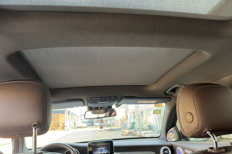Used Mercedes-Benz GLC 2018 Refreshed GLC 300 4MATIC Dynamic Edition Headliner