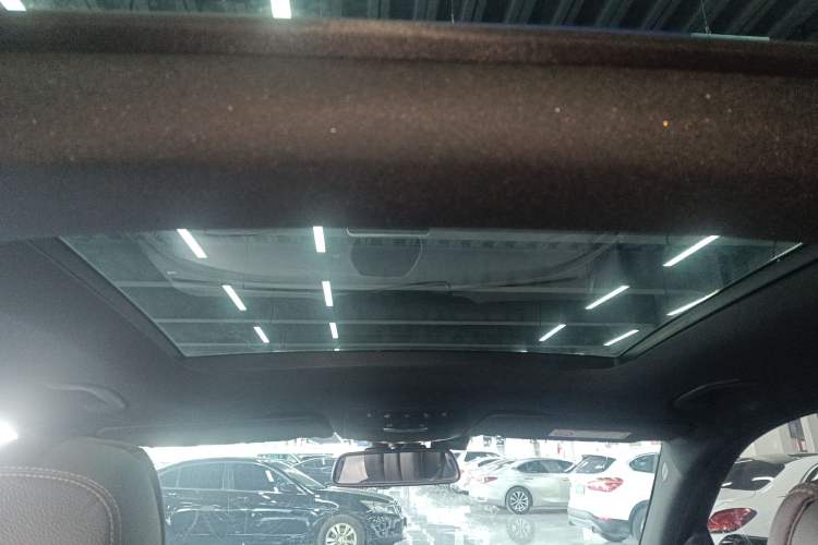 Used Mercedes-Benz GLC 2018 Facelifted GLC 260 4MATIC Dynamic Edition Headliner