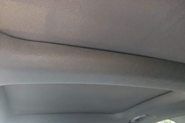 Used Mercedes-Benz GLC 2018 Facelift GLC 260 4MATIC Luxury Edition Headliner