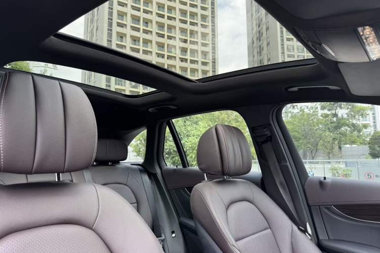 Used Mercedes-Benz GLC 2018 Facelift GLC 260 4MATIC Luxury Edition Headliner