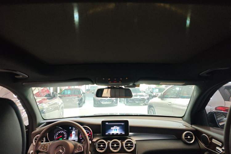 Used Mercedes-Benz GLC 2018 GLC 260 4MATIC Dynamic Edition Headliner