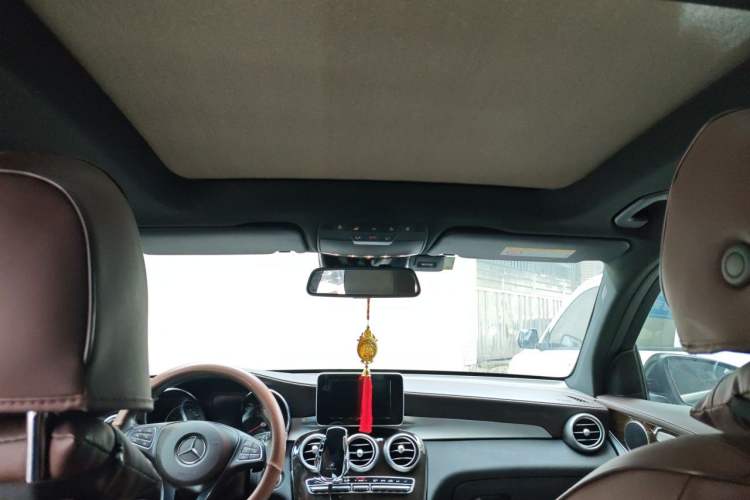 Used Mercedes-Benz GLC 2018 Facelift GLC 260 4MATIC Luxury Edition Headliner
