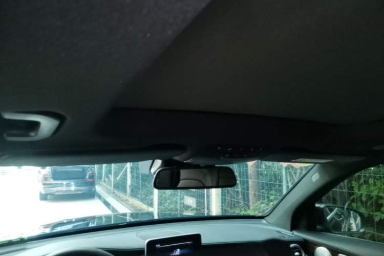 Used Mercedes-Benz GLC 2018 Facelift GLC 260 4MATIC Luxury Edition Headliner